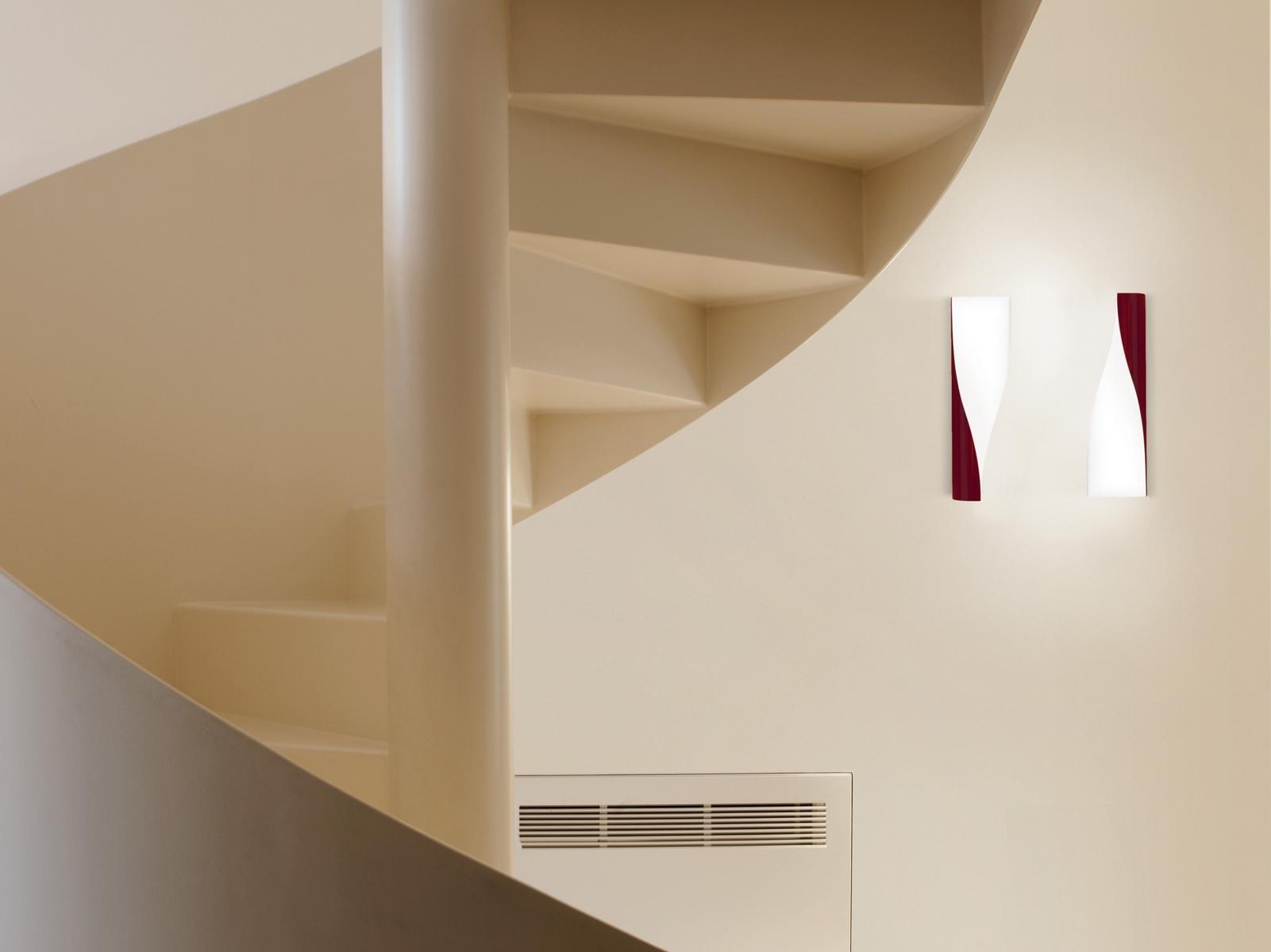 LED technopolymer and polyethylene wall lamp | Evita by Kundalini