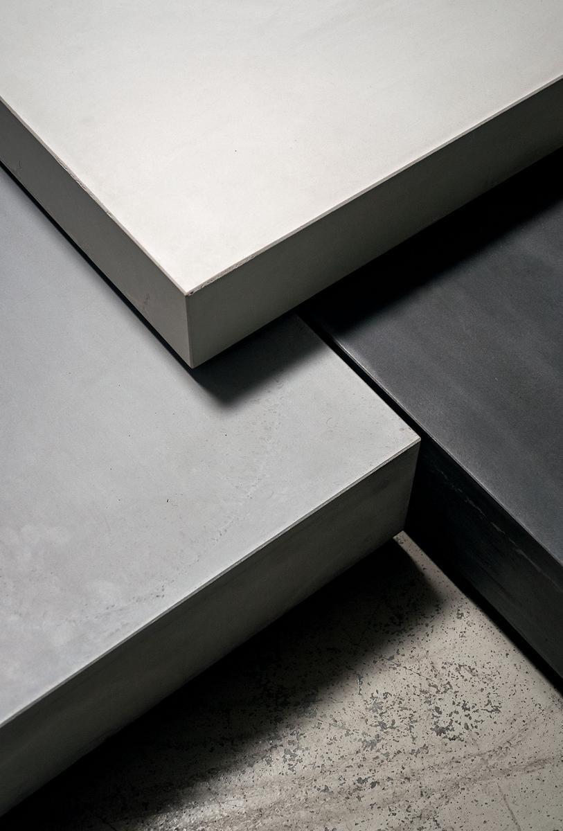 Square cement coffee table | Jenga by Baxter