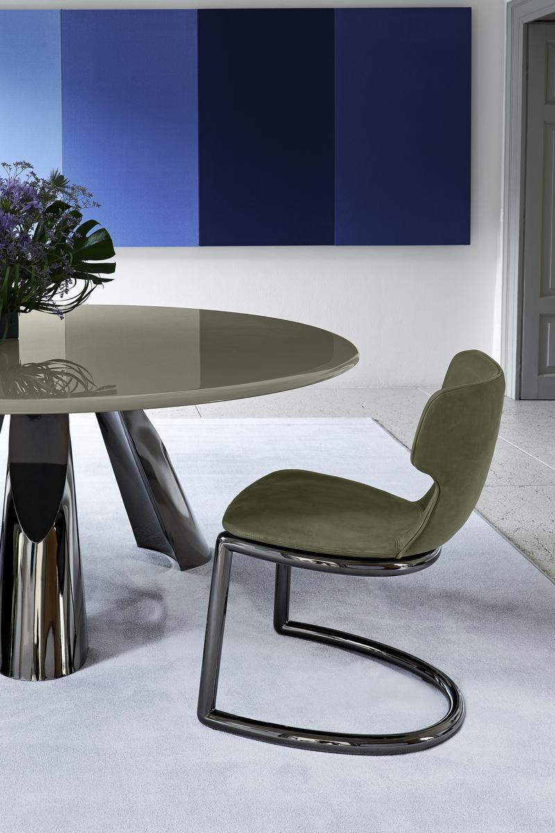 Cantilever fabric chair | Amy by Arketipo