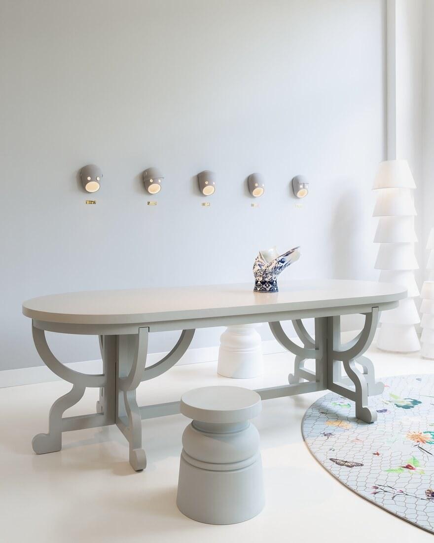 Oval living room table | Paper Table by Moooi