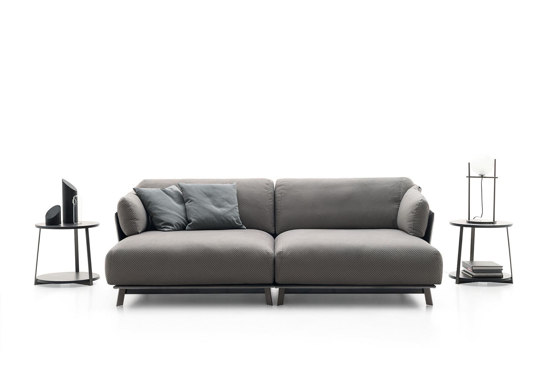 Wooden high side table with integrated magazine rack | Kailua by Ditre Italia