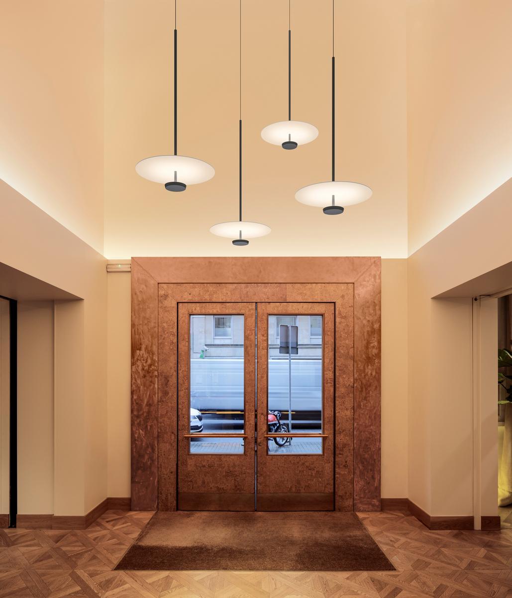 LED metal pendant lamp | Flat 5940 by Vibia