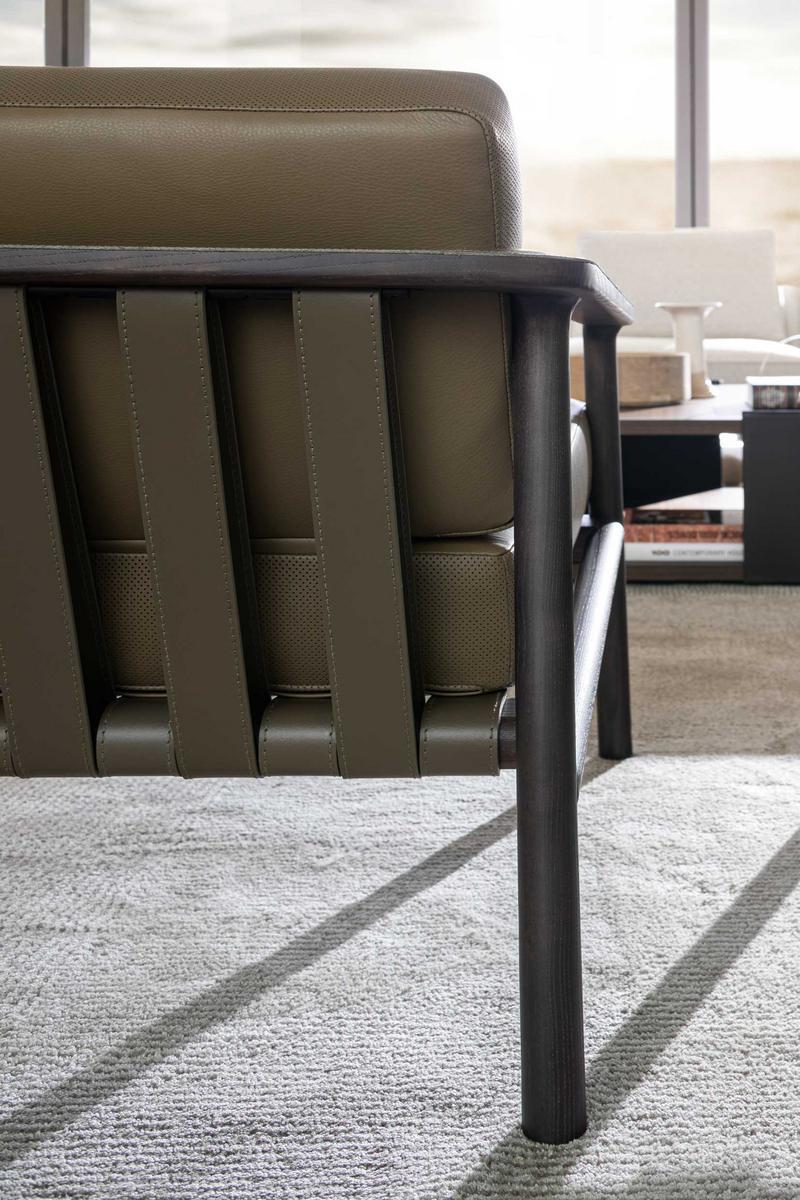 Ergonomic fabric armchair with armrests | Gillis by Molteni