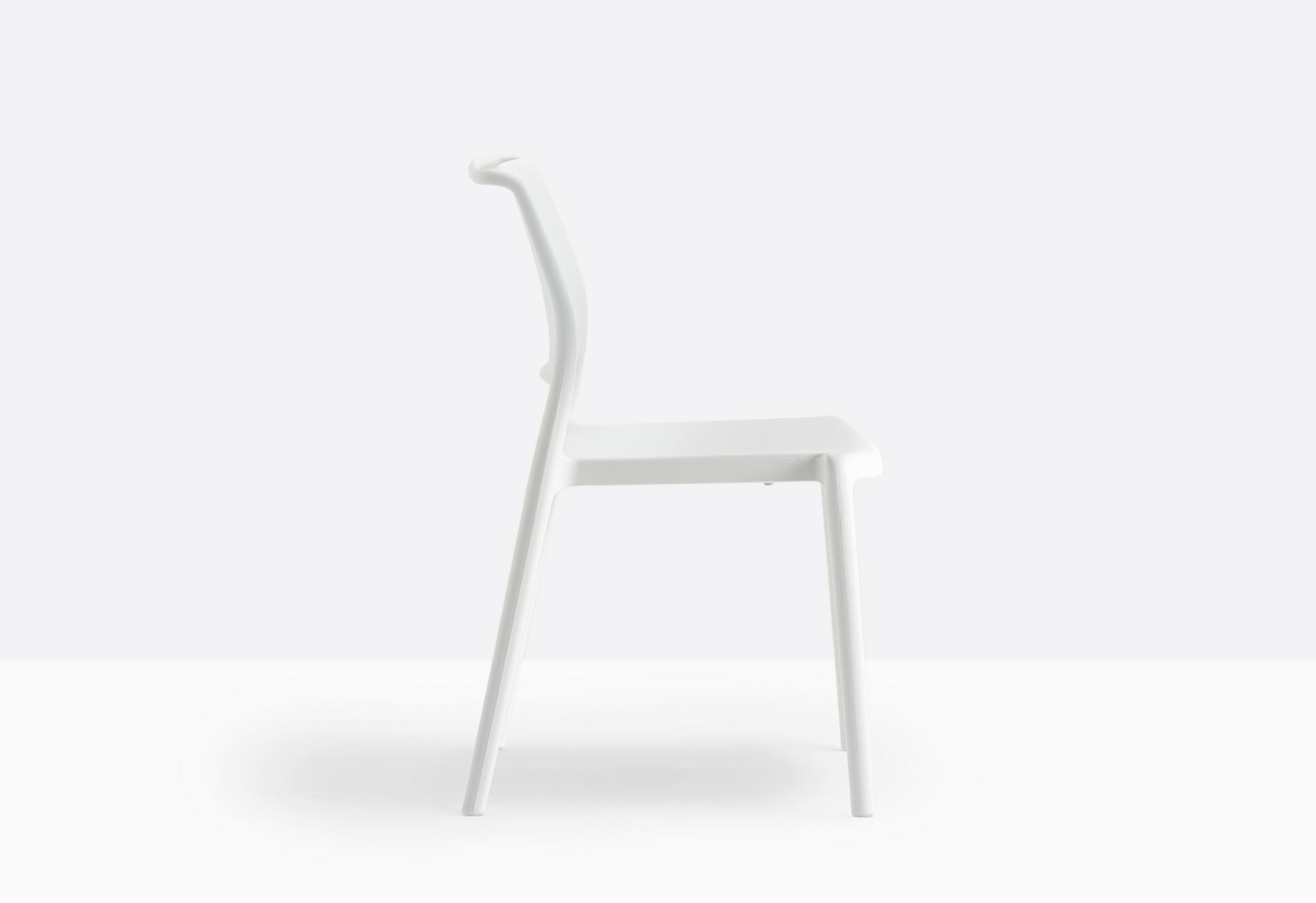 Stackable polypropylene chair | Ara 310 by Pedrali
