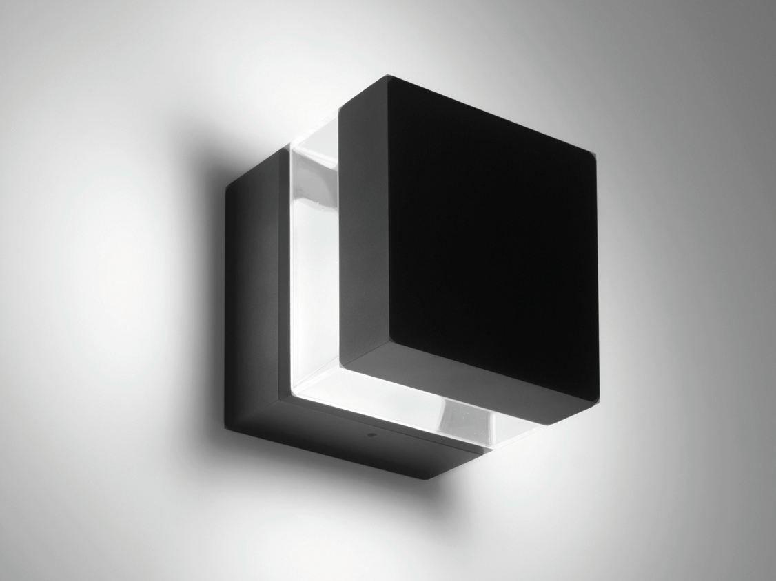 LED outdoor wall lamp | Tetragono by Artemide