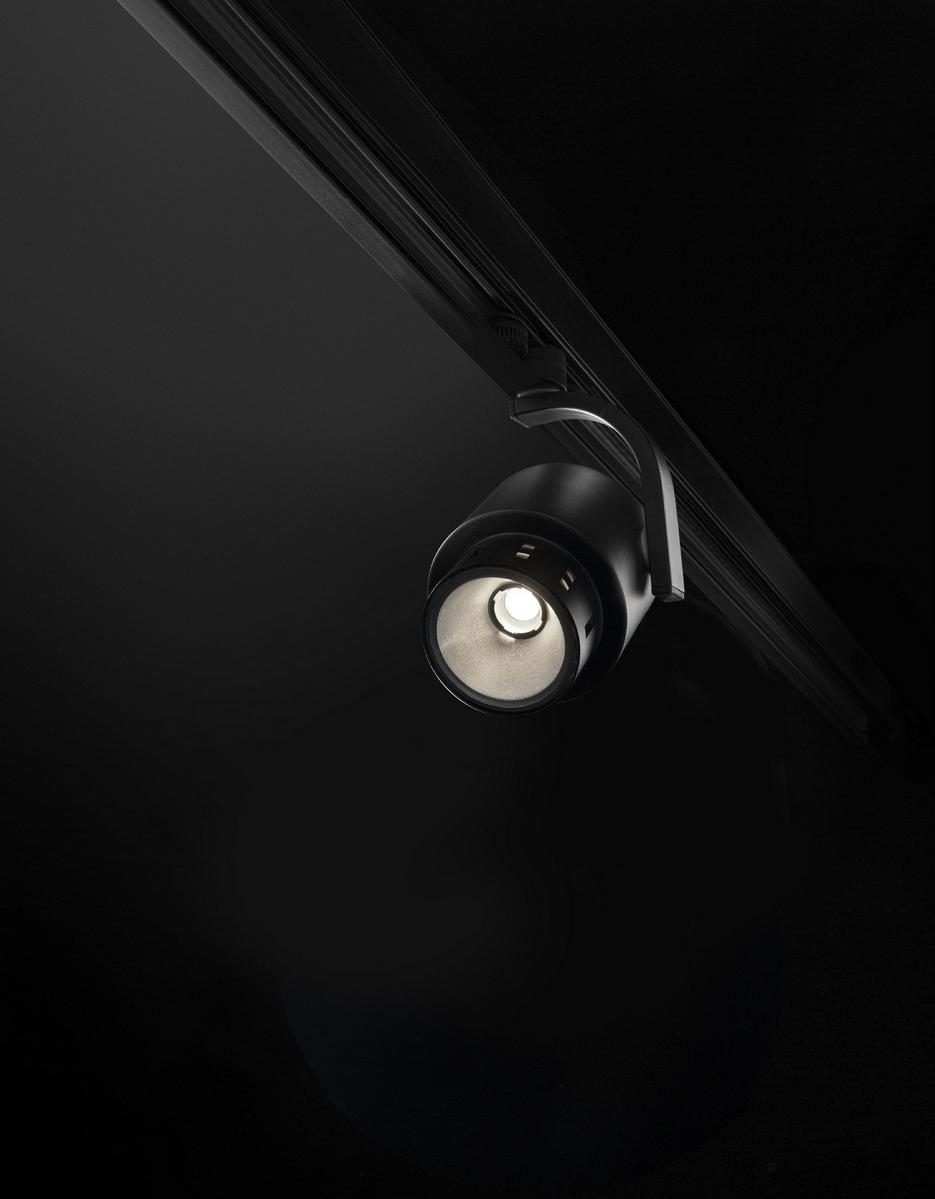 LED metal track-Light | Spot Light 230v Track by Olev