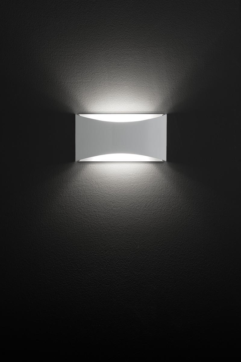 Painted metal wall lamp | Kelly - 790 / 791 / 791bl / 791cr by Oluce