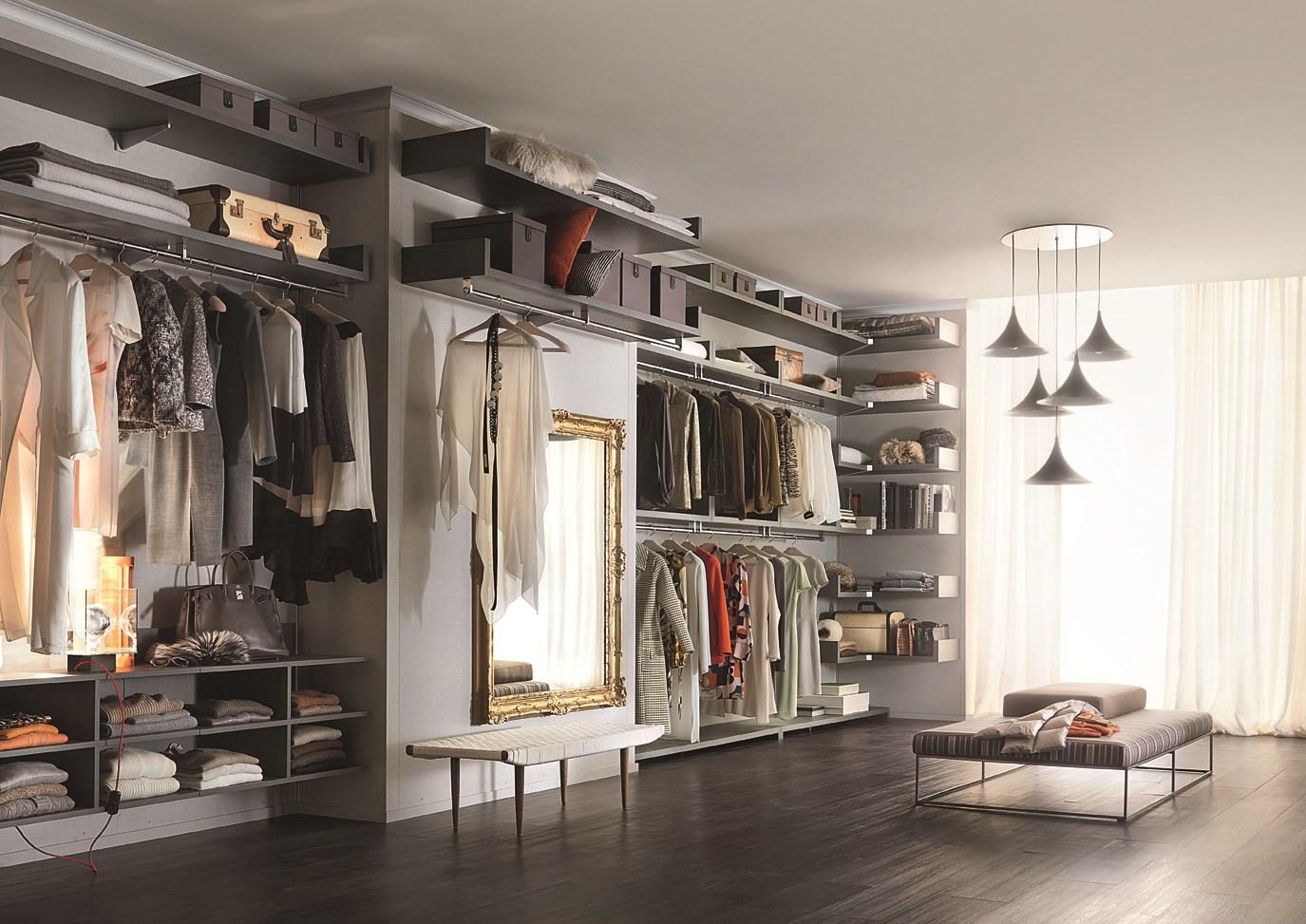 Sectional custom walk-in wardrobe | Novenove by Lema
