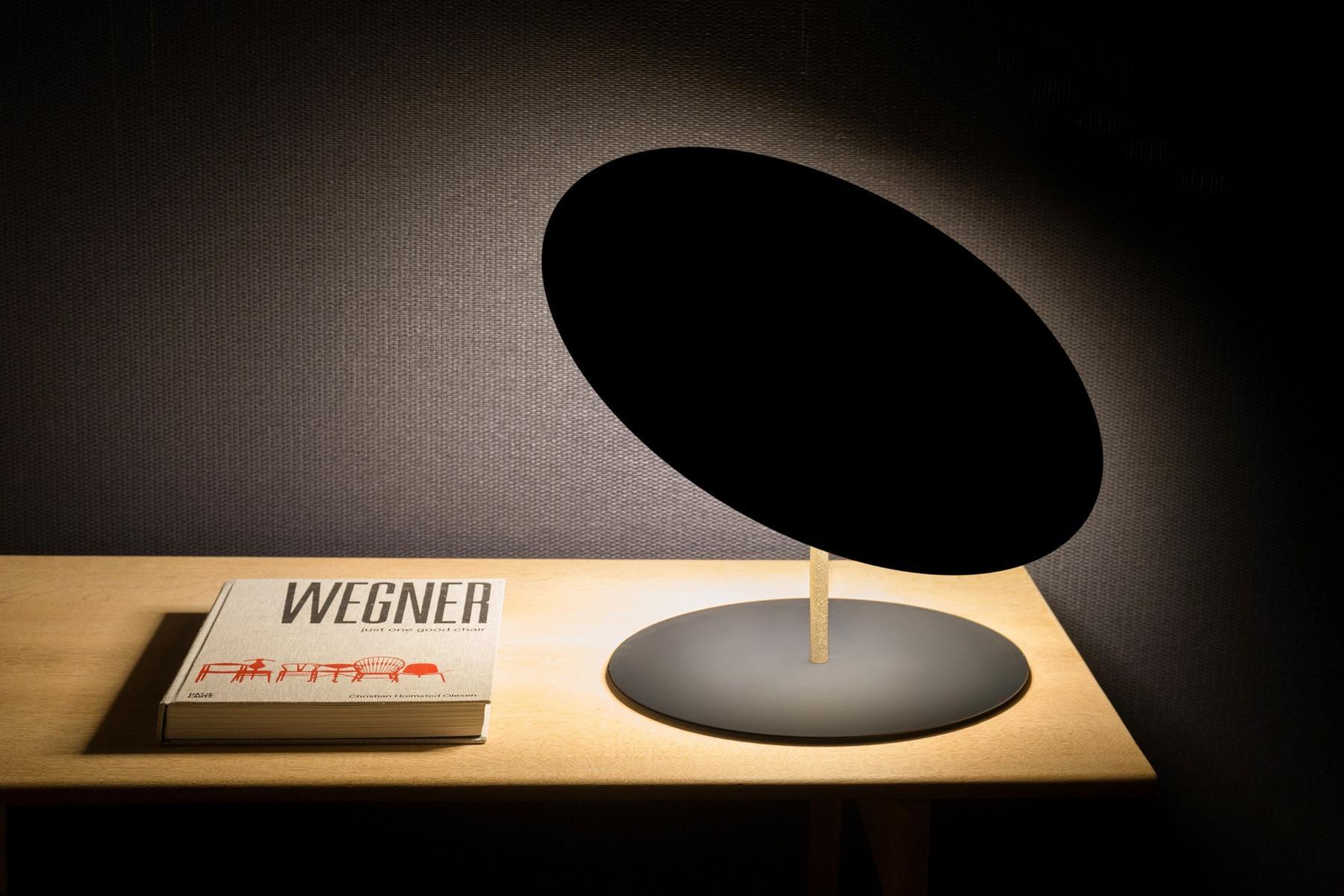 LED adjustable table lamp | Calvino by Davide Groppi