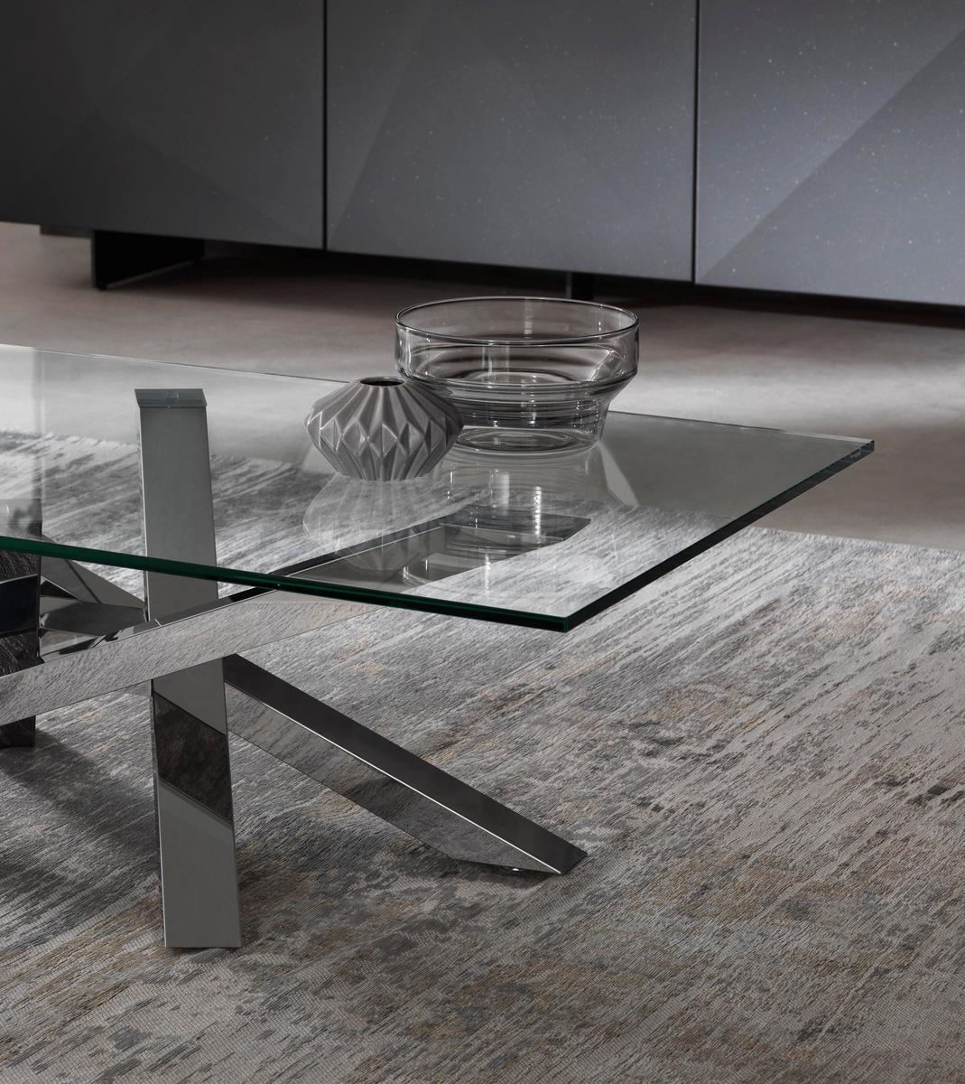Low wood and glass coffee table | Shangai by Riflessi
