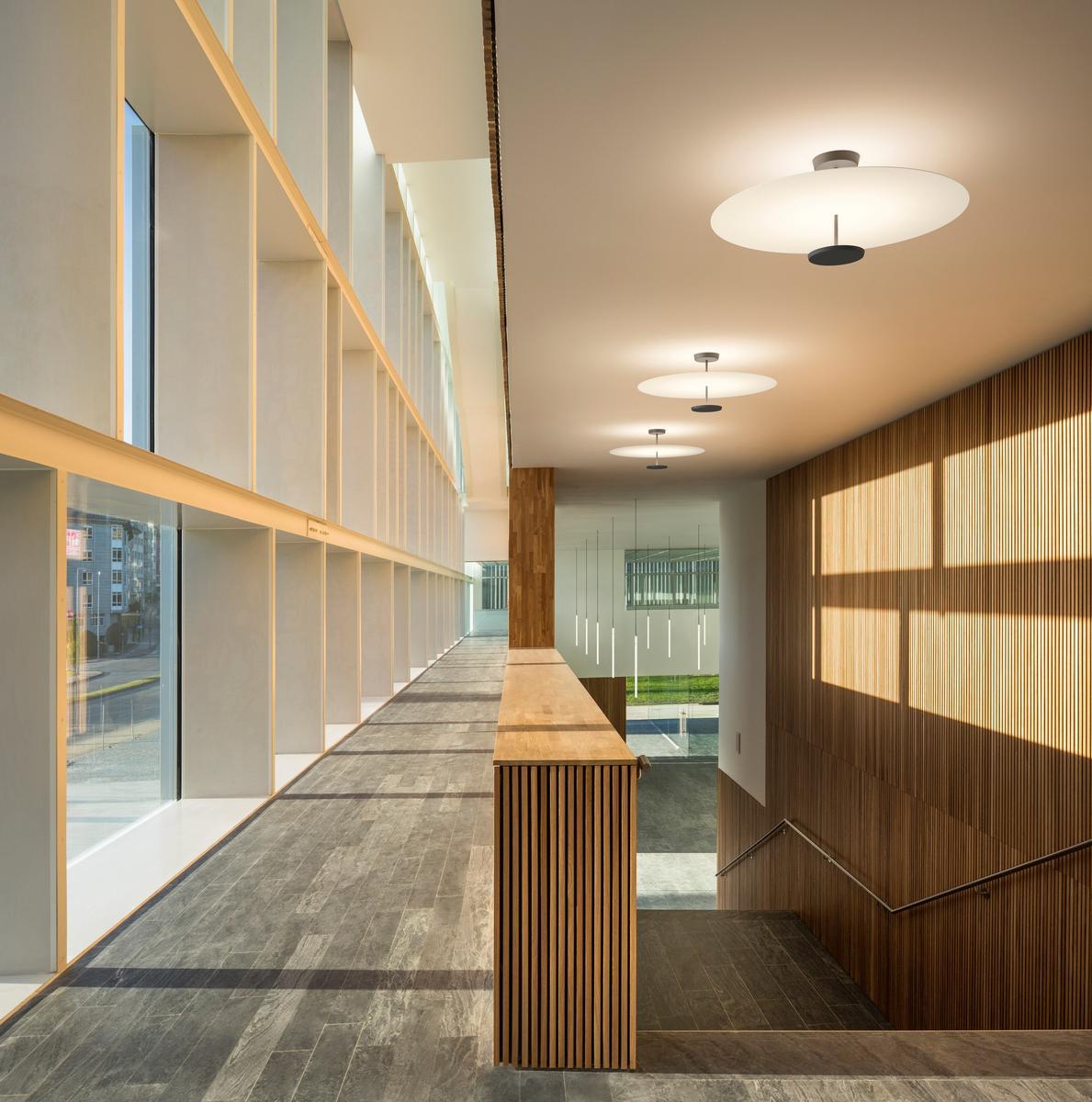 LED metal ceiling lamp | Flat 5915 by Vibia