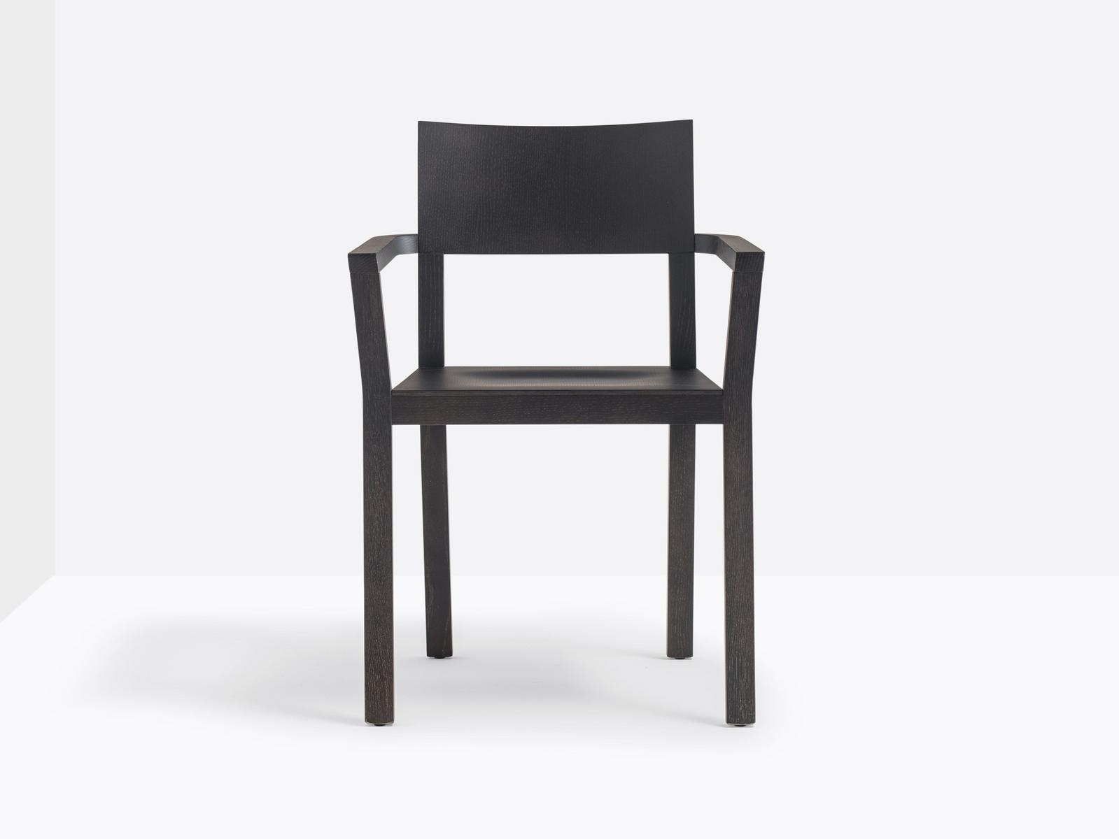 Wooden chair with armrests | Feel 450/2 by Pedrali