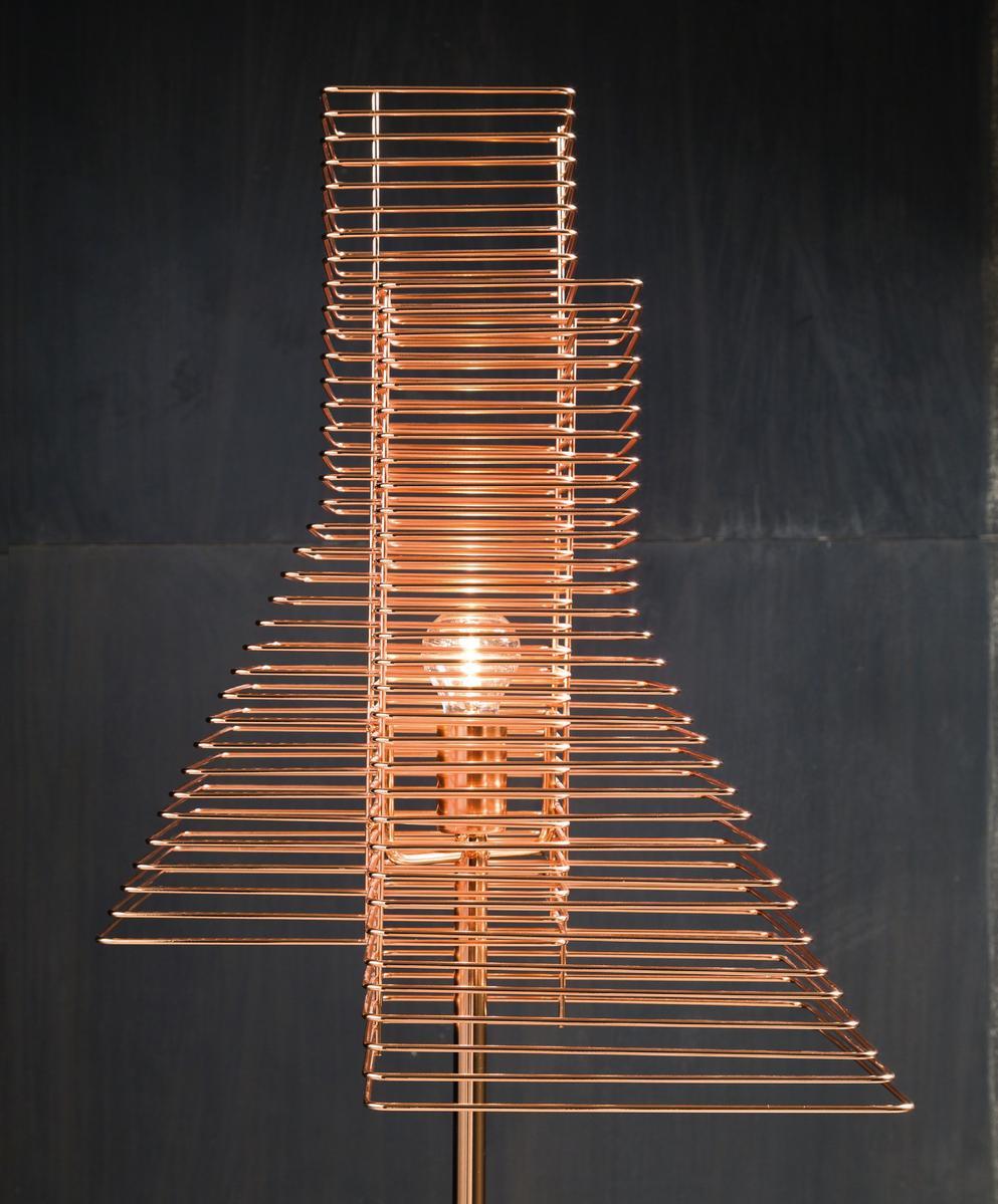 Direct light halogen iron floor lamp | Grown by Zava