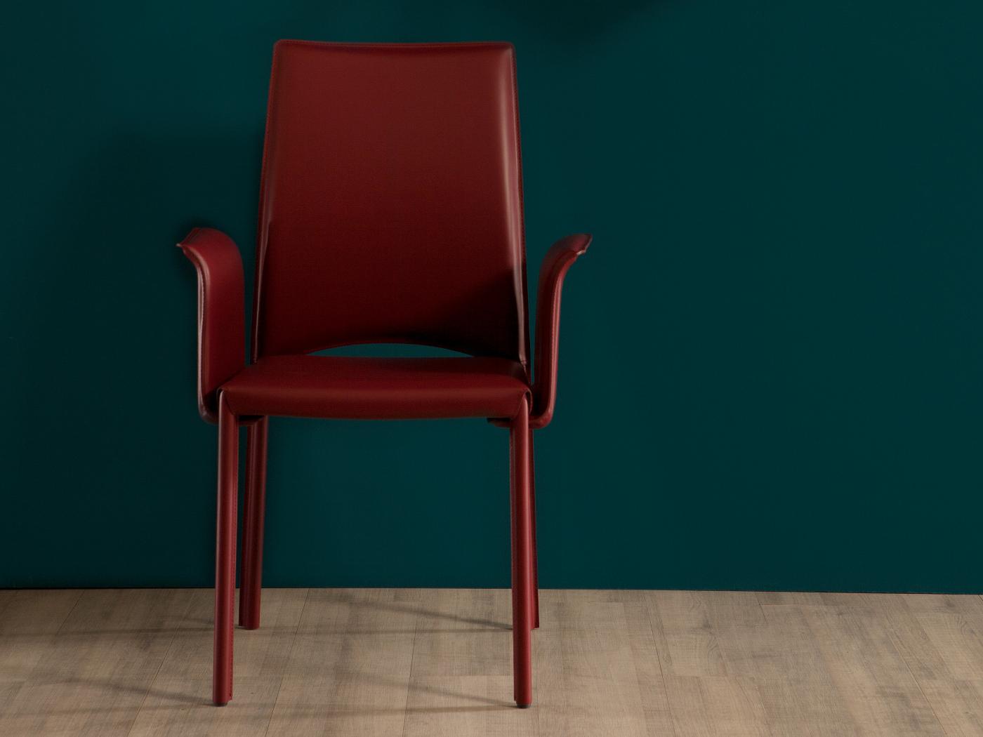 Upholstered leather chair with armrests | Madeleine by Tonin Casa