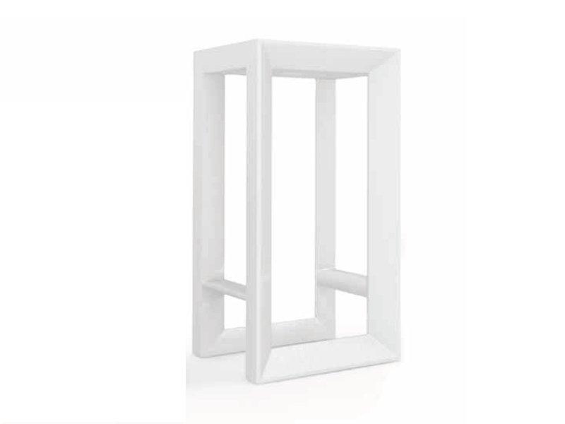 Square polyethylene high table | Frame by Vondom