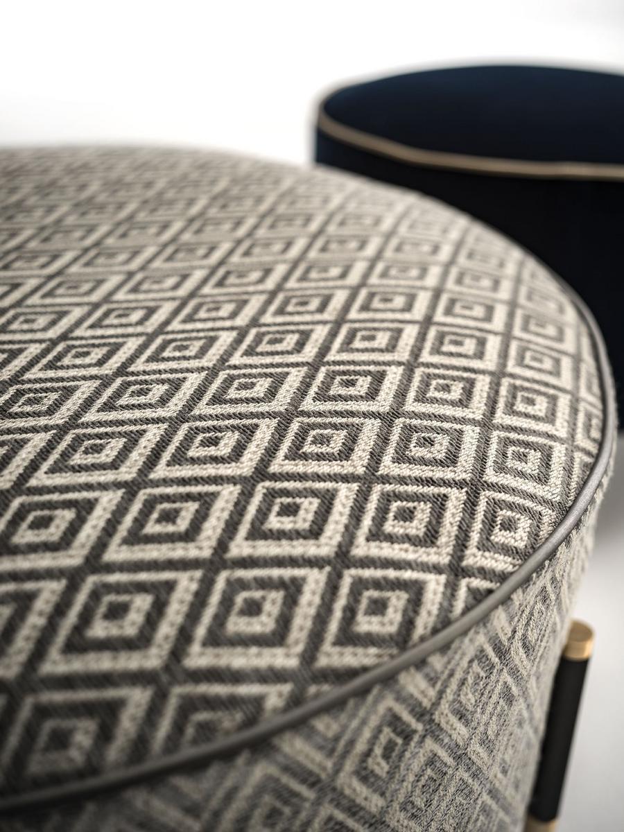 Upholstered round fabric pouf | Kevin by Frigerio