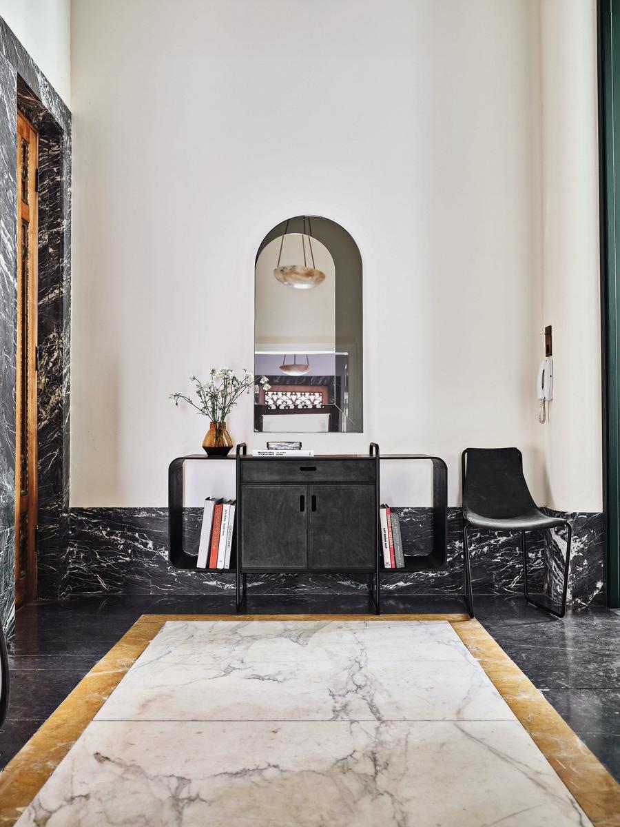 Wall-mounted mirror | Peek by Midj