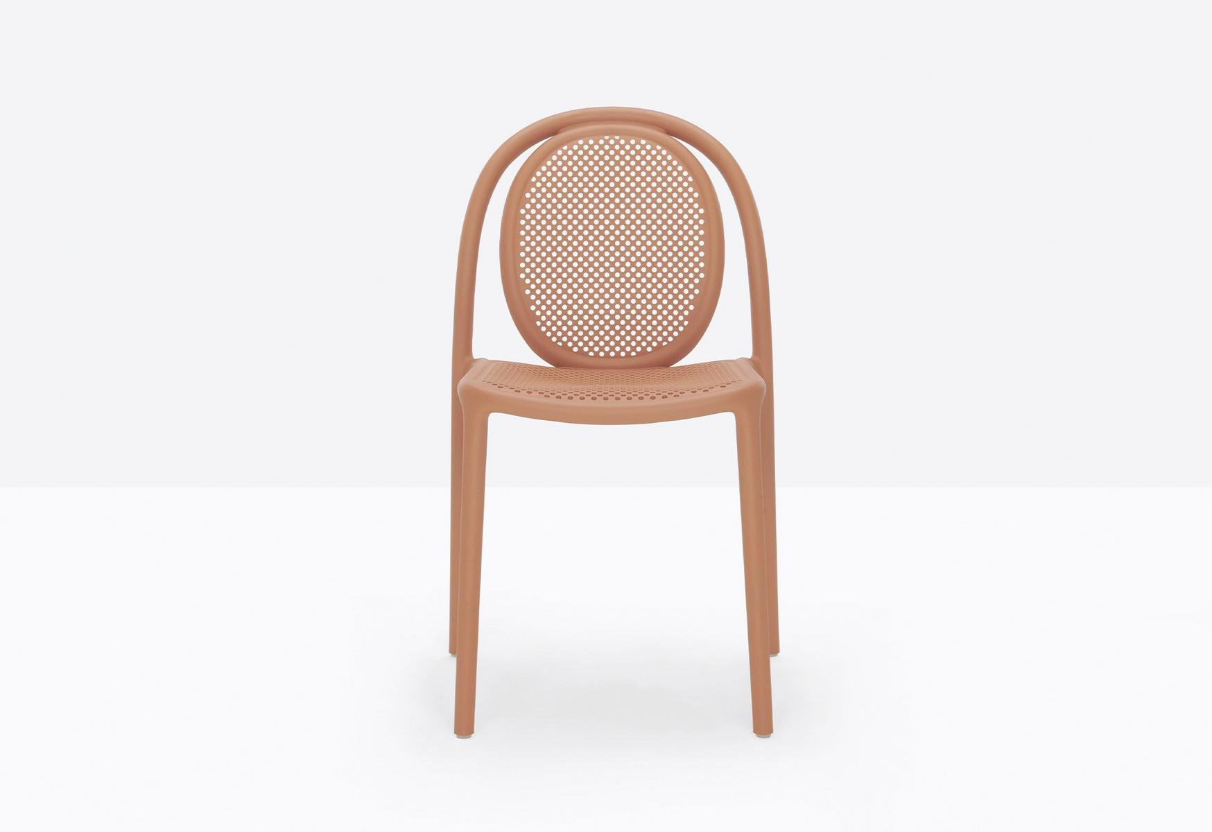 Stackable polypropylene chair | Remind 3730 by Pedrali