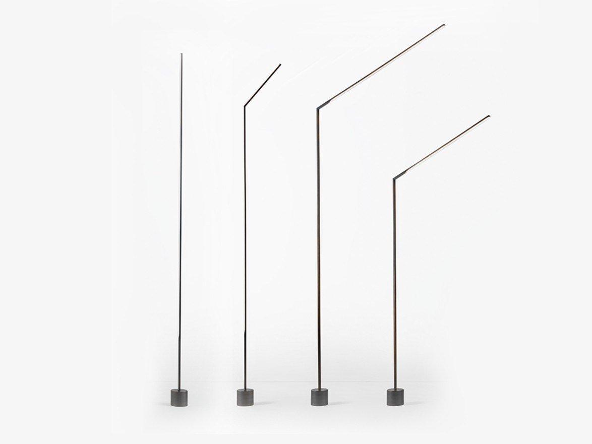 LED metal floor lamp | Essential by Reflex