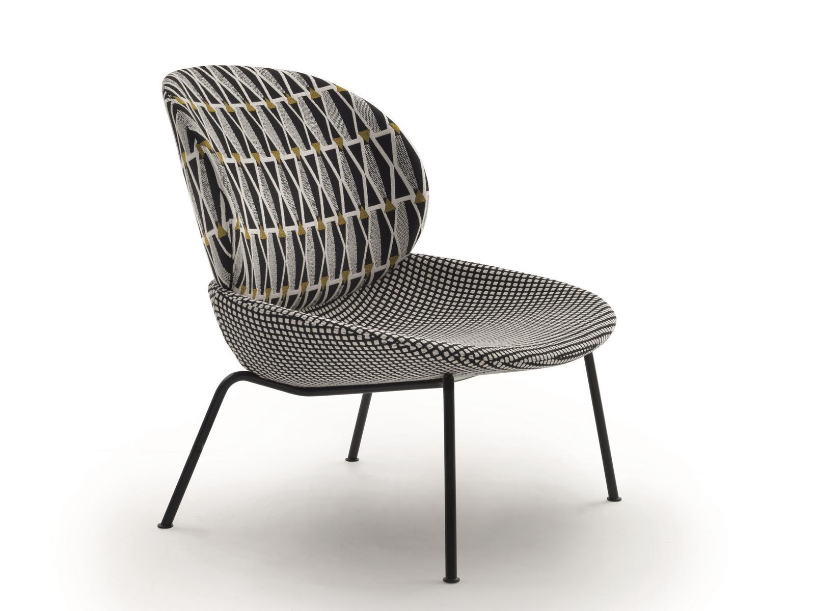 Upholstered fabric easy chair | Tellin by Arflex