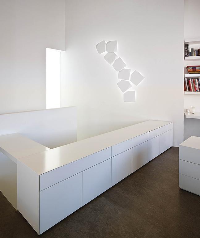 Polycarbonate wall light | Origami by Vibia