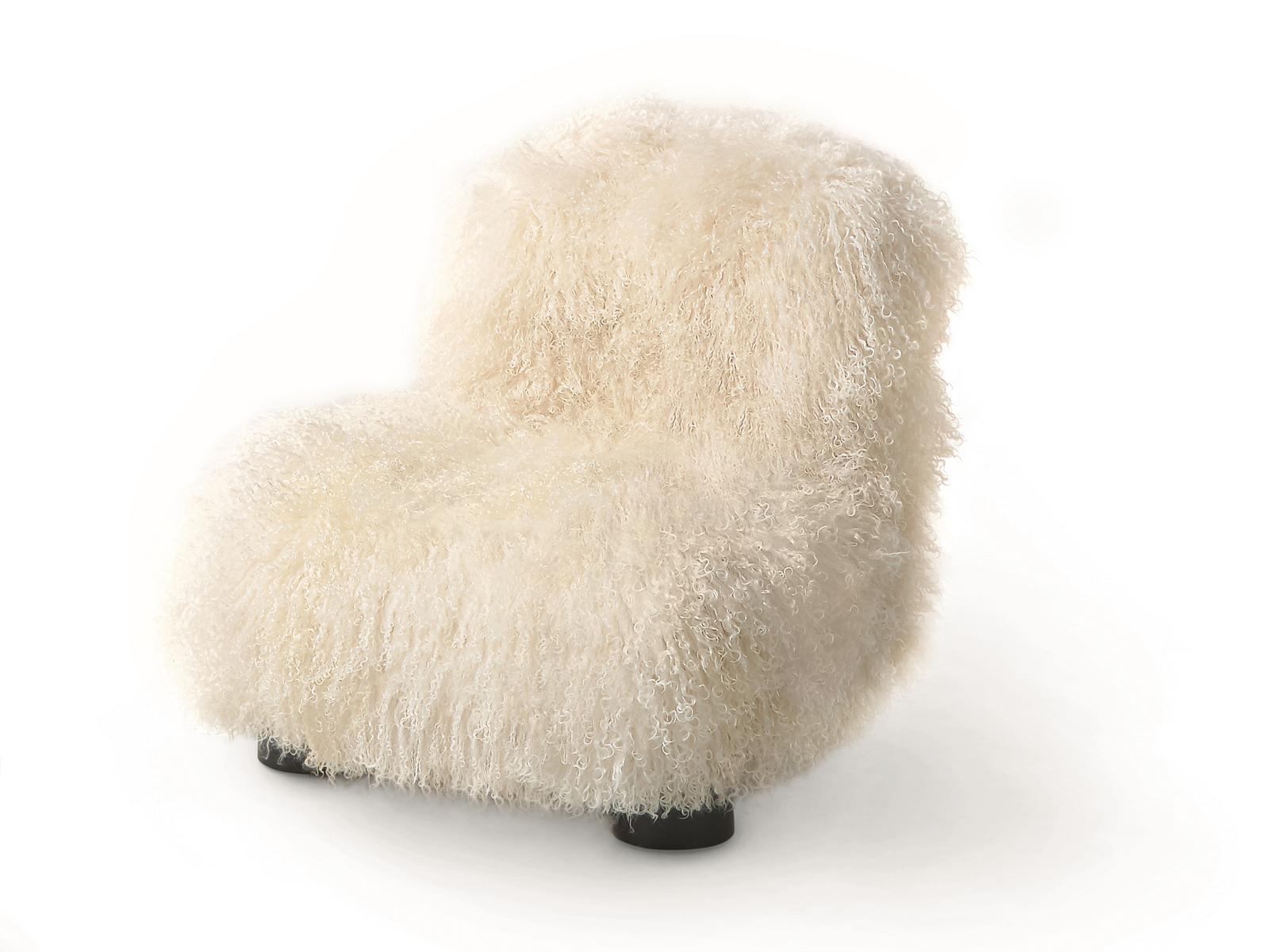 Upholstered fur armchair | Botolo Low by Arflex