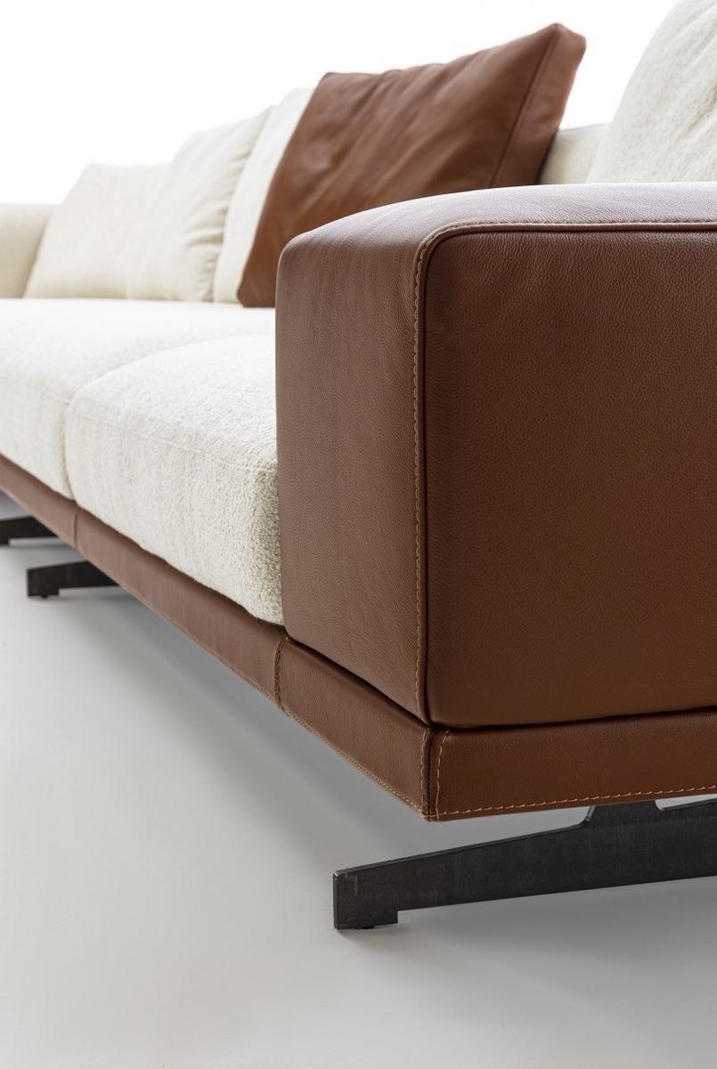 Modular fabric sofa with chaise longue | Horizon by Frigerio