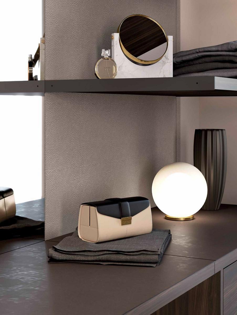 Custom walk-in wardrobe | Kab by Olivieri