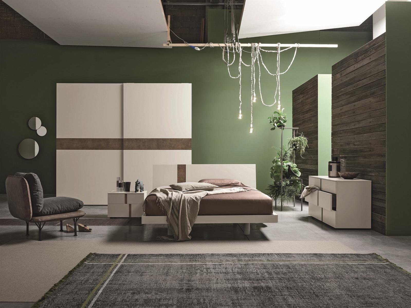 Wardrobe with sliding doors | Tablet by Tomasella