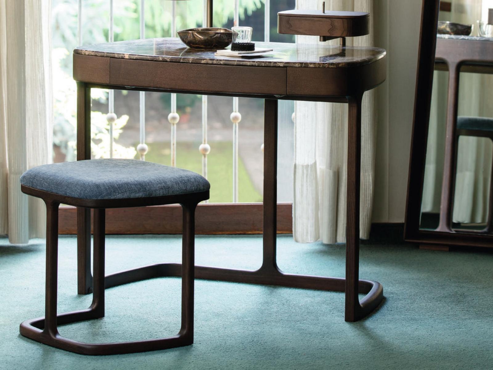 Ash dressing table | Maskara by Porada