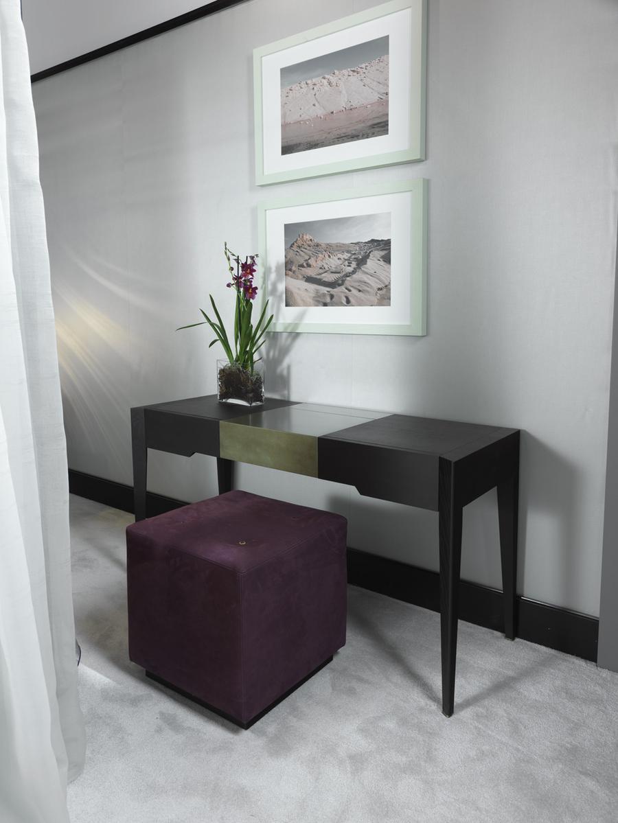 FRINE Wooden dressing table