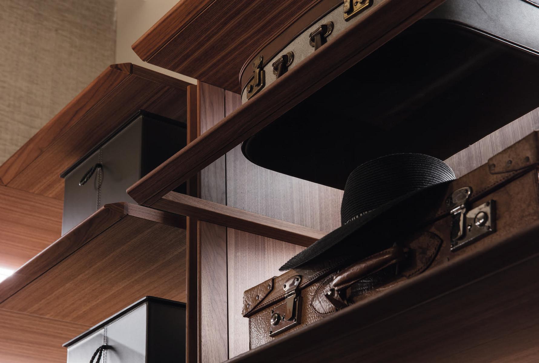 Sectional wooden walk-in wardrobe | My Suite by Porada