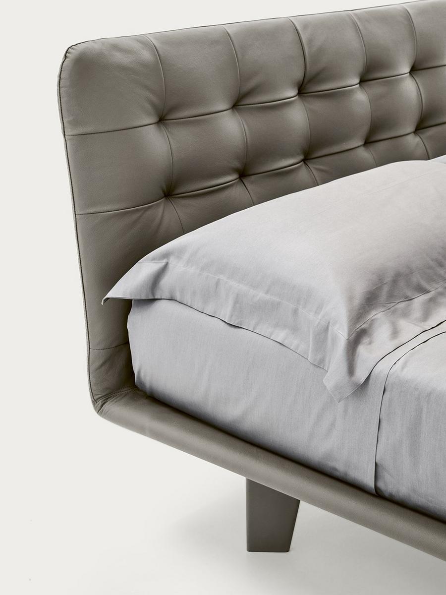 Leather double bed with tufted headboard | Filo by Pianca