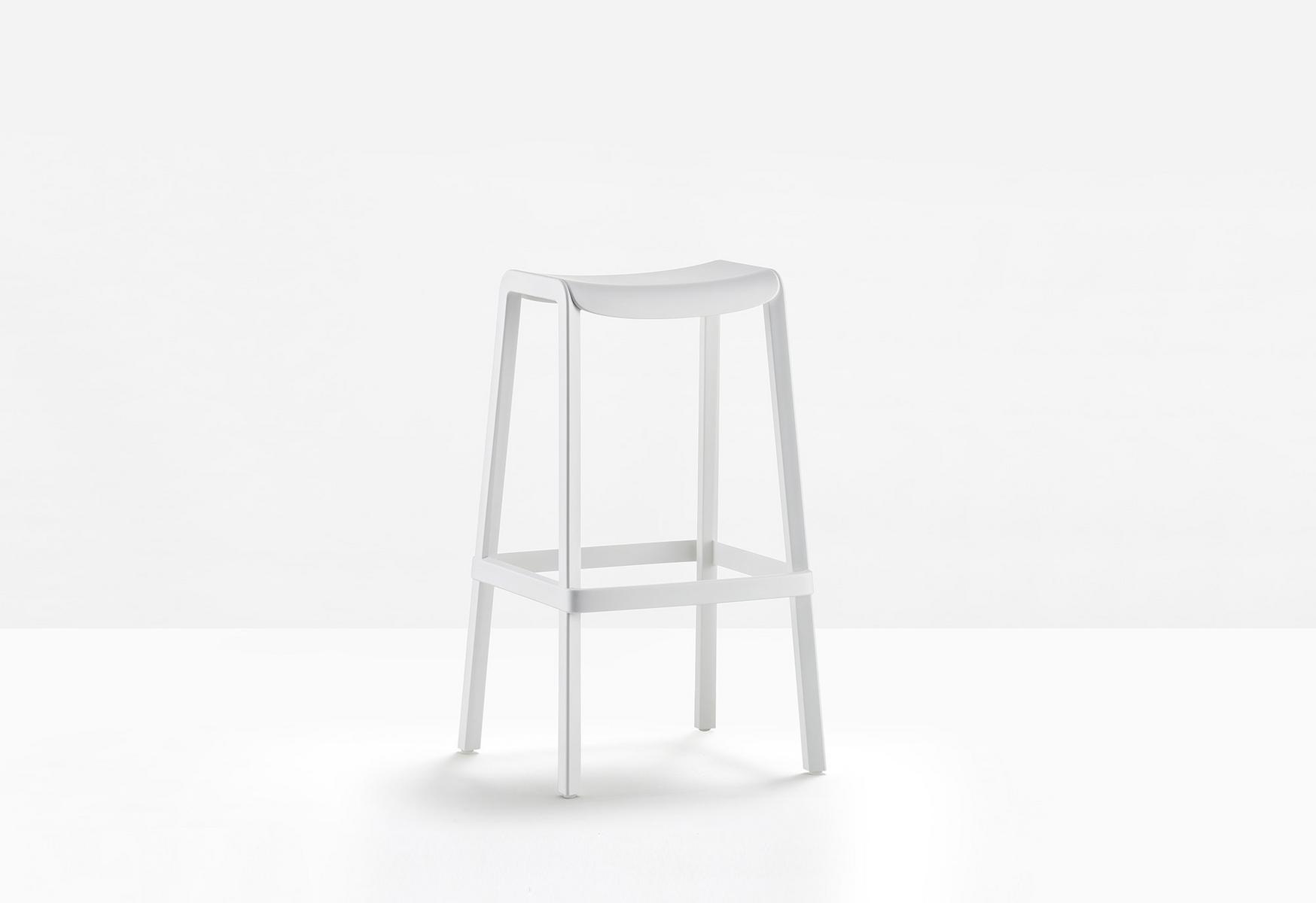 Stackable polypropylene stool | Dome 268 by Pedrali