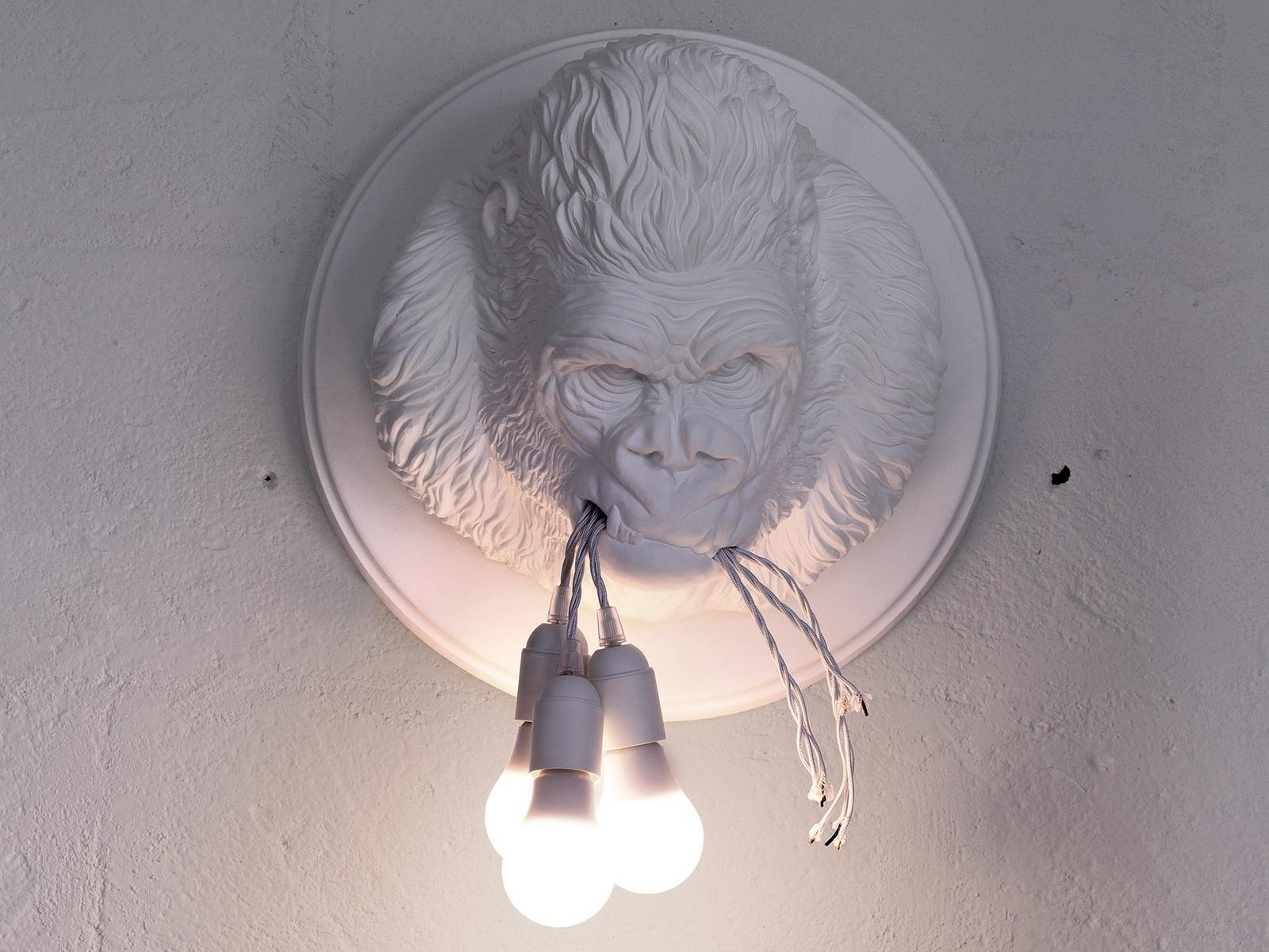 Ceramic wall light | Ugo Rilla by Karman