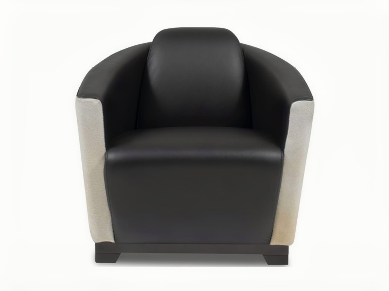 The ‘Hotel’ armchair offers timeless design, celebrating 25 years with new versatile pieces, embodying Calia Italia’s renowned style and character. | Hotel by Calia Italia