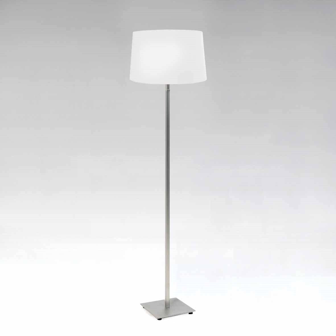 Steel floor lamp | Azumi by Astro lighting