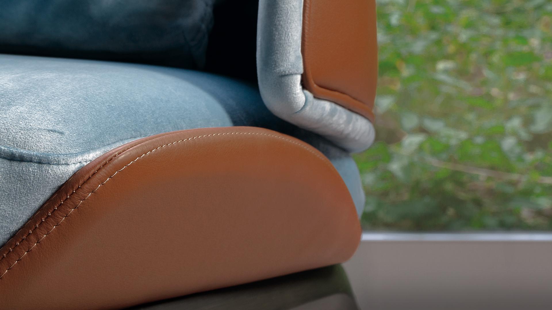 Leather armchair with armrests | Vela by Reflex