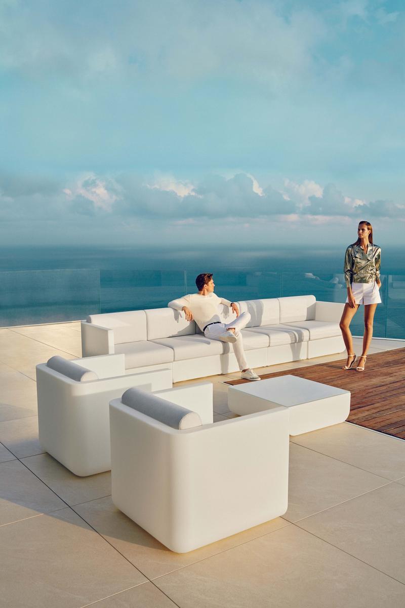 Square garden side table | Ulm by Vondom