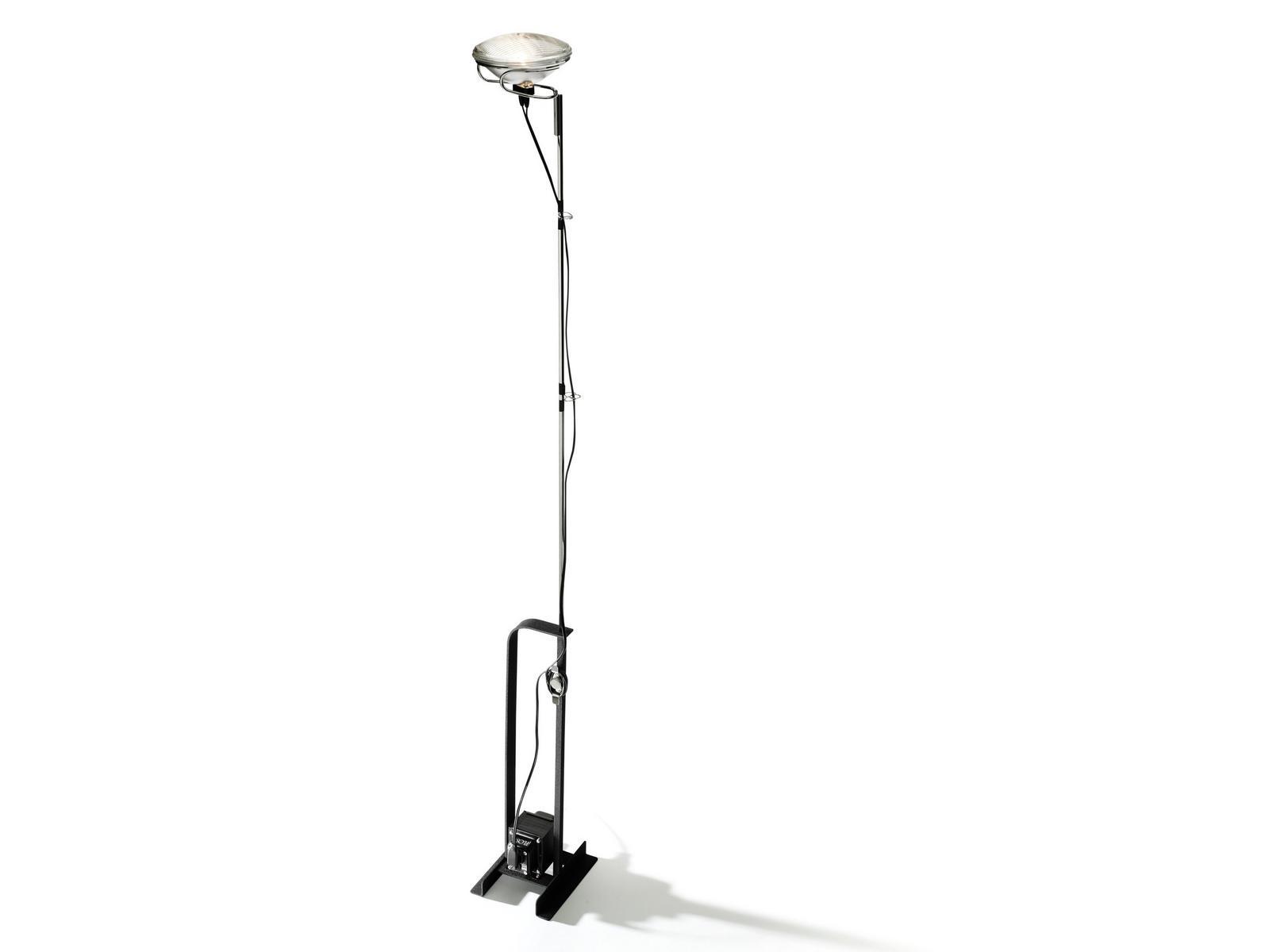 LED indirect light metal floor lamp | Toio Limited Edition by Flos