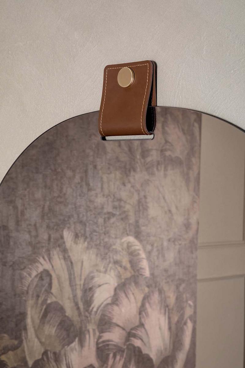 Oval wall-mounted mirror | Belty by Tonin Casa