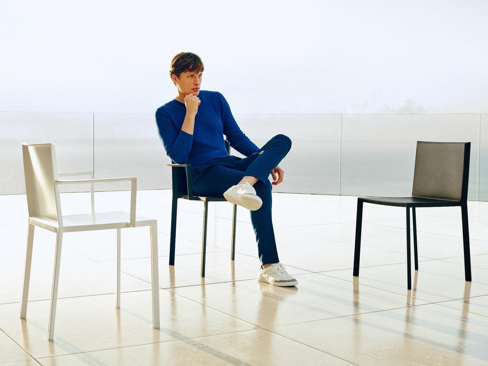 Polyamide garden chair with armrests | Quartz by Vondom