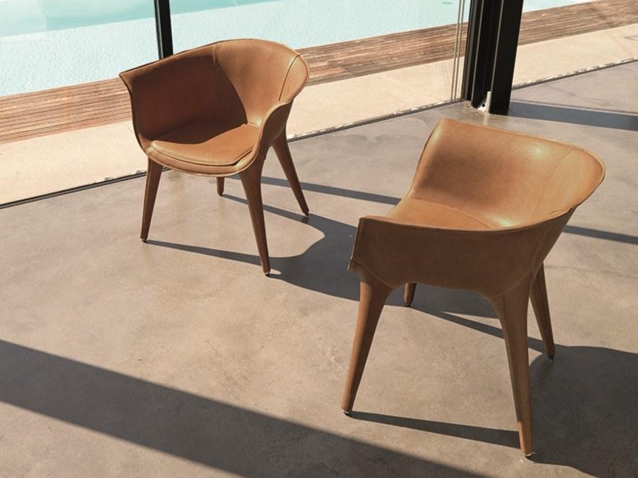 Tanned leather armchair | Doralee by Desiree