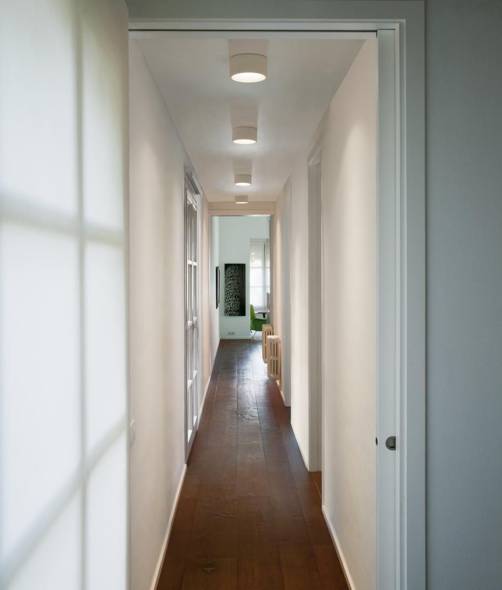 Aluminium ceiling lamp | Domo by Vibia