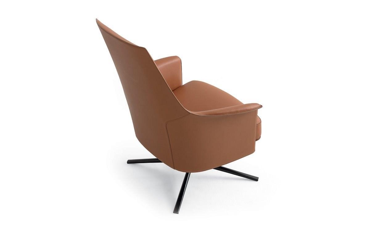 Swivel leather armchair with 4-spoke base with armrests | Stanford Lounge by Poliform