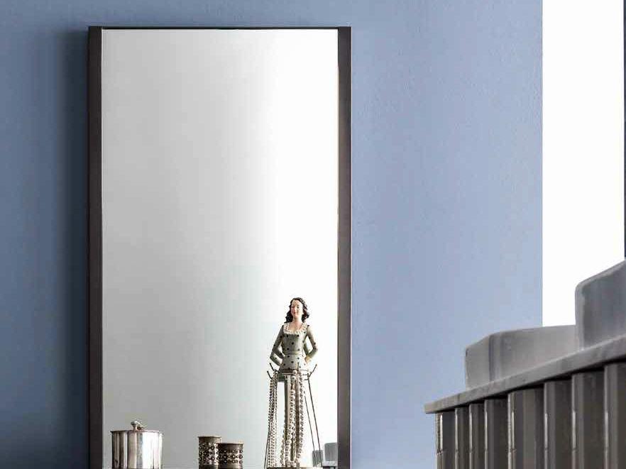 Wall-mounted mirror with integrated lighting | Quadra by Corte Zari
