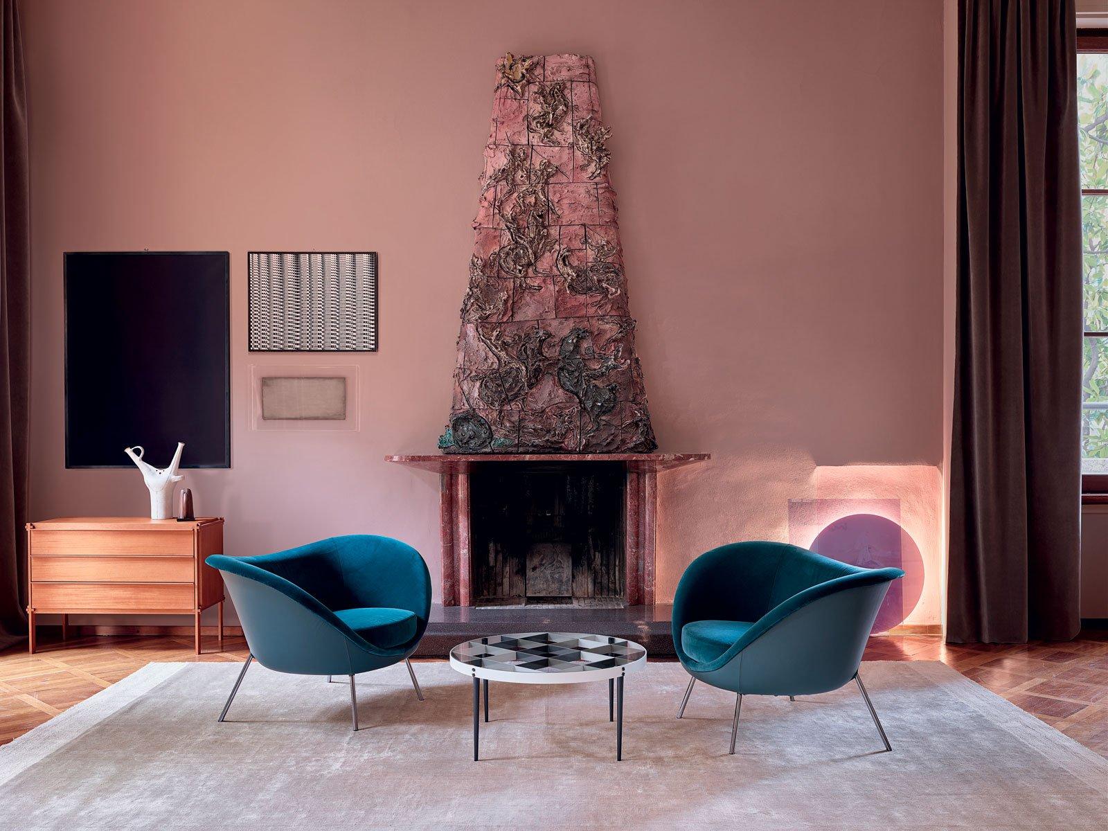 Fabric armchair with armrests | D.154.2 by Molteni