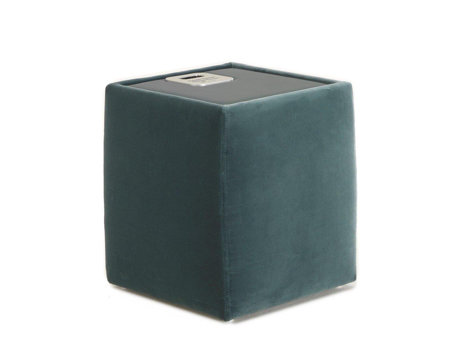 Storage fabric pouf with docking station | Ares by Bolzan letti