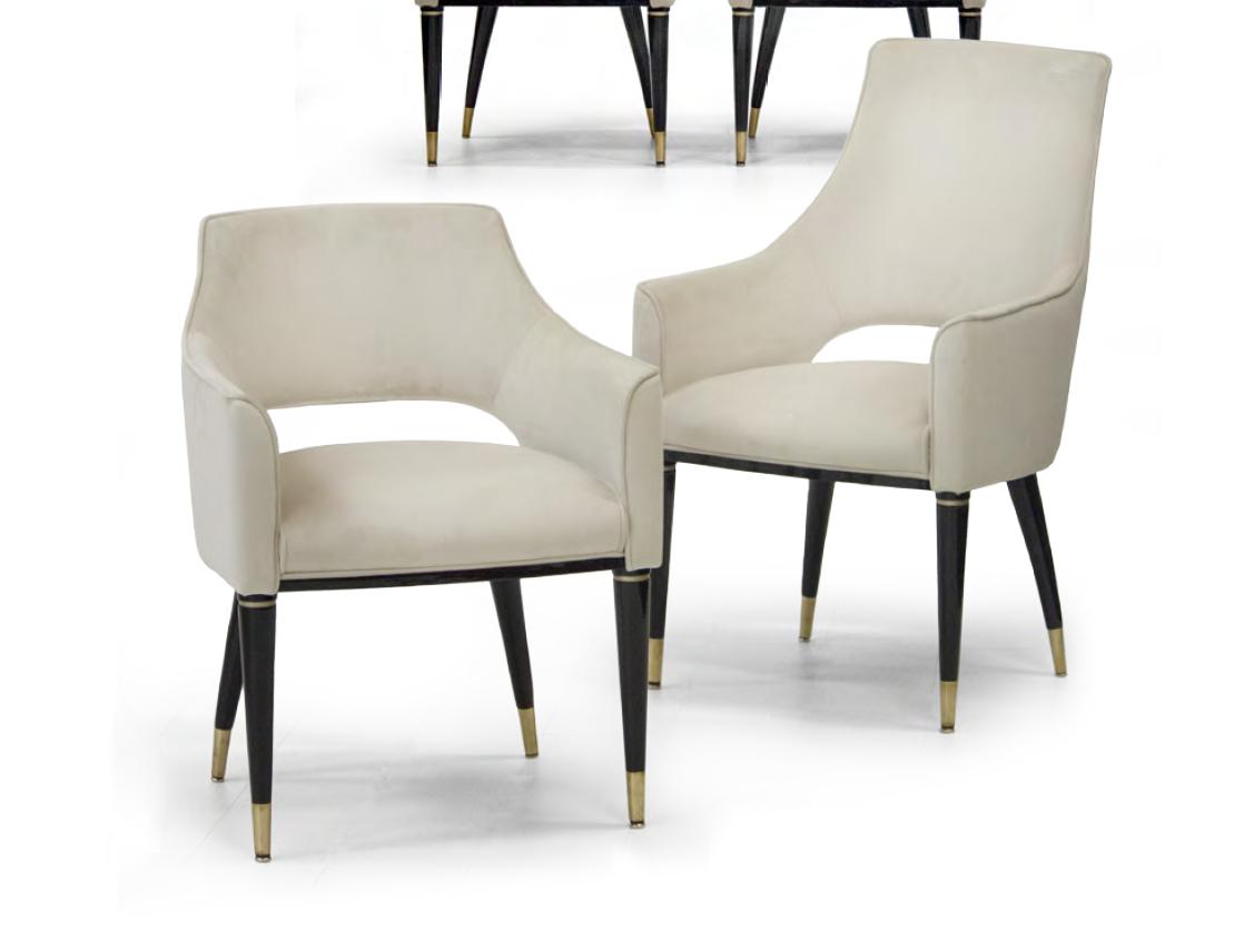 Upholstered velvet chair with armrests | Muzio by Formitalia