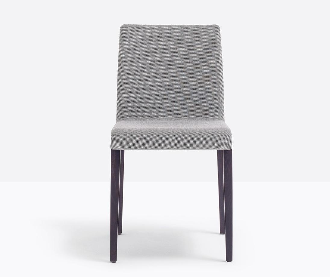 Upholstered chair | Young 423 by Pedrali